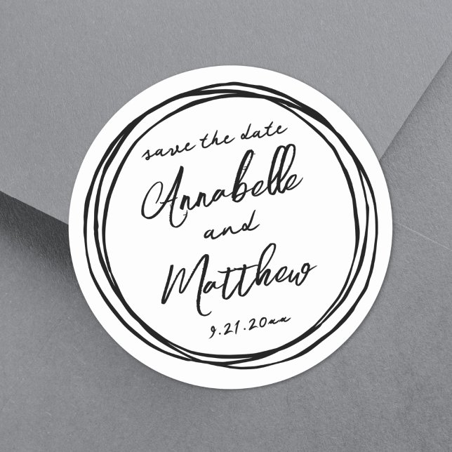 Adesivo Nomes Simples e Na Moda Preto e Branco Salve a Dat (Simple Trendy Black White Names Save The Date Classic Round Sticker)