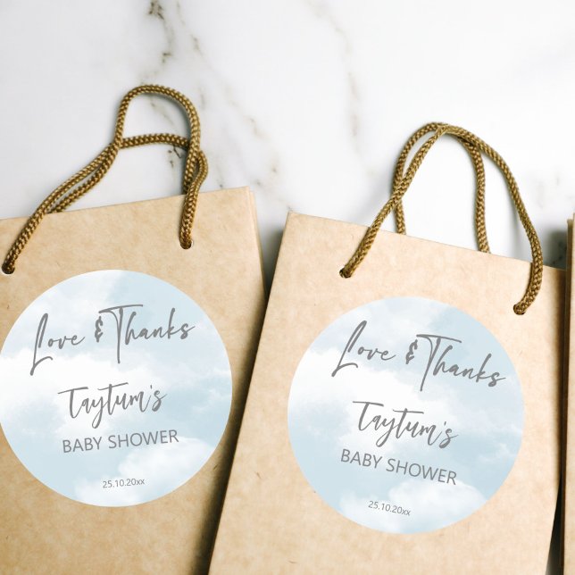 Adesivo Nuvem chá de fraldas nuvens nuvens nuvens obrigado (Cloud nine baby shower pastel clouds thank you favor classic round sticker)
