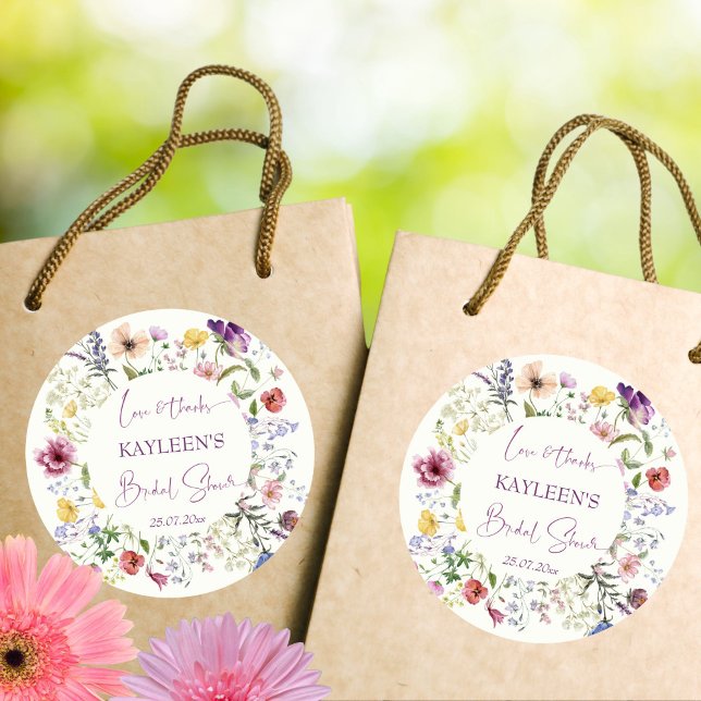 Adesivo O amor está florescendo chá de noiva boho flores s (Love is blooming boho wildflower bridal shower thank you favor sticker)