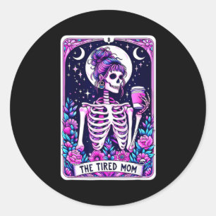 Adesivo O Cartão Tarot da Mãe Cansada Esqueleto da Mãe Hal