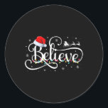 Adesivo O Natal Acredita que o Pai Natal é uma família eng<br><div class="desc">Natal Acredita que Papai Noel é uma família divertida.</div>