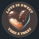 Adesivo Obrigado de coração de chocolate você é castanho b<br><div class="desc">Um gráfico 3D AI vibrante e realista de um coração de chocolate de leite escuro e bege colocado sobre um fundo castanho escuro que o torna pop. Há modelos de texto bege curvos, situadas acima e abaixo dele, que podem ser personalizadas para se adequarem à sua ocasião especial. Estas são...</div>