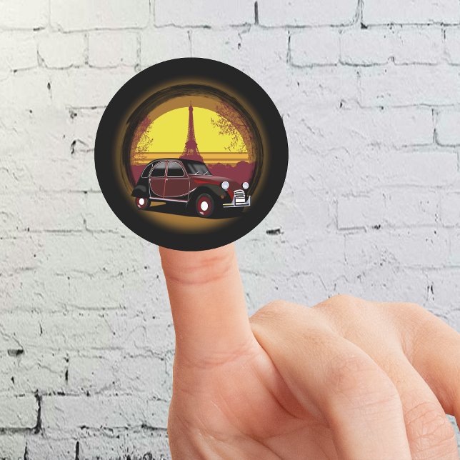 Adesivo Oldtimer 2cv Charleston Paris Sonnenuntergang (2CV Round Sticker in Black with a Romantic Deux Chevaux Charleston Eiffel Tower Illustration)