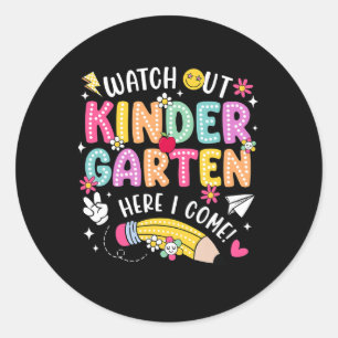 Adesivo Olhe aí Jardim de Infância Aqui Vou Eu Kinder de V