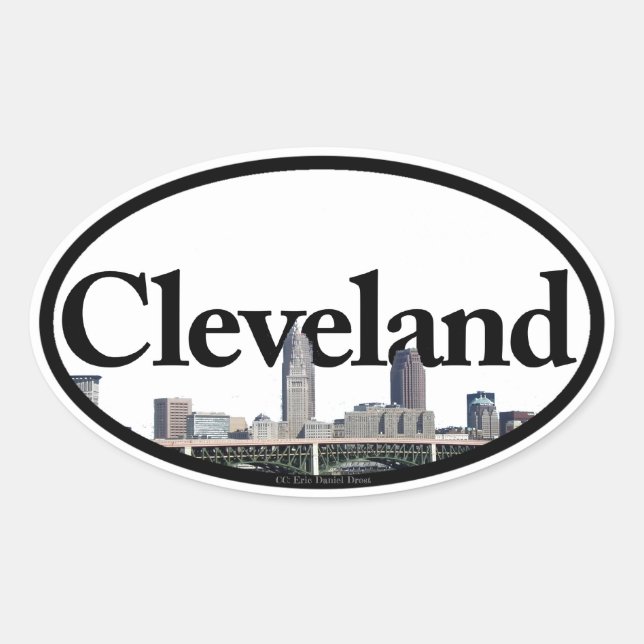 Adesivo Oval Cleveland, Ohio Skyline com Cleveland no céu (Frente)