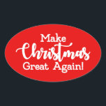 Adesivo Oval Faça o Excelente de Natal de novo Trump MAGA prese<br><div class="desc">Trump em um cartão de natal de wraith em fundo vermelho com flocos de neve brancos. Faça o Excelente americano de novo e faça o Excelente de Natal novamente um cartão patriótico para os americanos!</div>