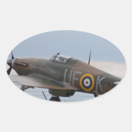 Adesivo Oval Hawker Hurricane Vista de Três Quartos