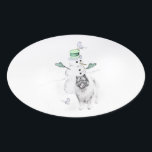 Adesivo Oval Keeshond Christmas Snowman Pinting Art<br><div class="desc">Retrato original de Cachorro Snowman de Natal Keeshond. Especializamo-nos em arte original engraçada e engraçada. Comprar isto para si próprio ou como um presente excelente para os teus amigos de Keeshond. Seja criativo - clique em PERSONALIZAR para adicionar/remover/alterar texto, redimensionar a imagem, alterar as cores ou qualquer outra coisa que...</div>