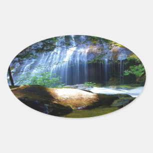 Adesivo Oval Paisagem bonita da selva da cachoeira