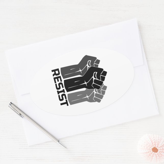 Adesivo Oval Resistir com punho - em preto 0003 (Envelope)