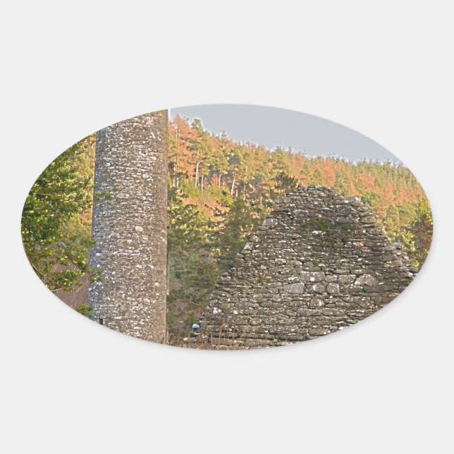 Adesivo Oval Torres Redondas Irlandesas com mais de mil anos (Frente)