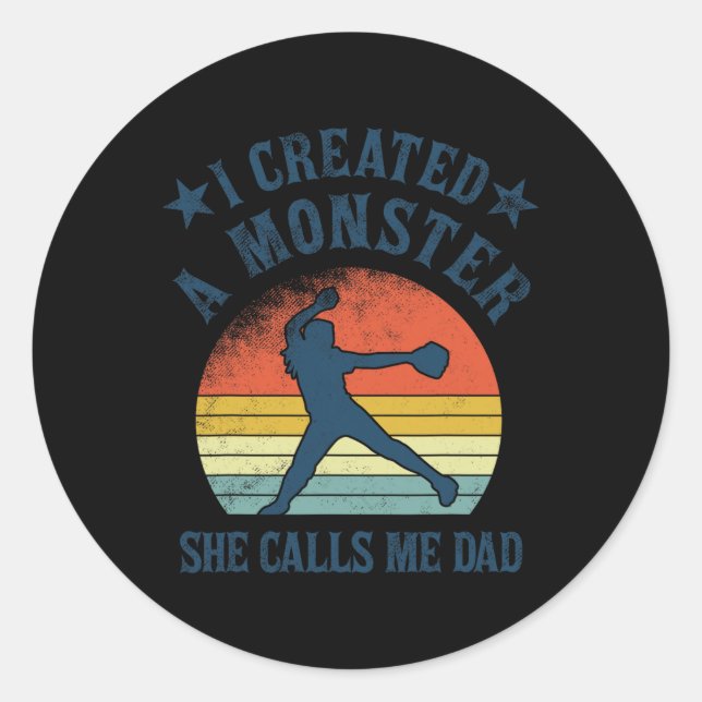 Adesivo Pai De Softball - Criei Um Monstro Que Ela Me Cham (Frente)