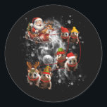 Adesivo Papais noeis Riding Ogambm Reindeer Sleigh Christm<br><div class="desc">Se você está procurando por um presente espirituoso para amantes de gambás, amantes de gambás, amantes de ratos ou amantes de os animais em sua família ou amigos, este bonito é o presente perfeito ou a ideia presente deles ou de você. Procurando coisas humorísticas para mostrar gambás, ratos, animais dizendo,...</div>