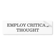 Autocolante no vidro traseiro crítico do