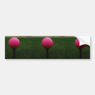 Adesivo Para Carro Bola de Golfe Rosa em campo de golfe na montanha