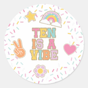 Adesivo Patch Preppy Dez é um Estilo 10º Aniversário