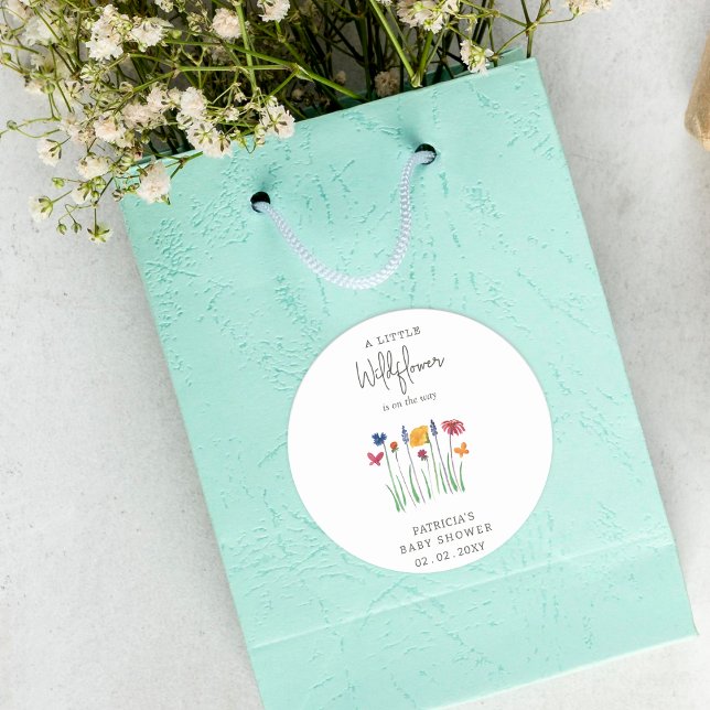 Adesivo Pequeno Chá de fraldas Bonito de Bebê (Little Wildflower Pretty Baby Girl Baby Shower Classic Round)