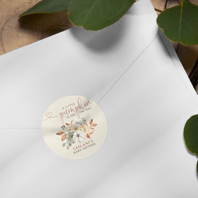 Adesivo Pequeno Chá de fraldas Floral Russo da Abóbora (A little pumpkin fall floral rustic baby shower sticker is perfect way to celebrate the mom to be.)