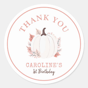 Adesivo Pequeno Pumpkin Está Virando Um Aniversário Obriga
