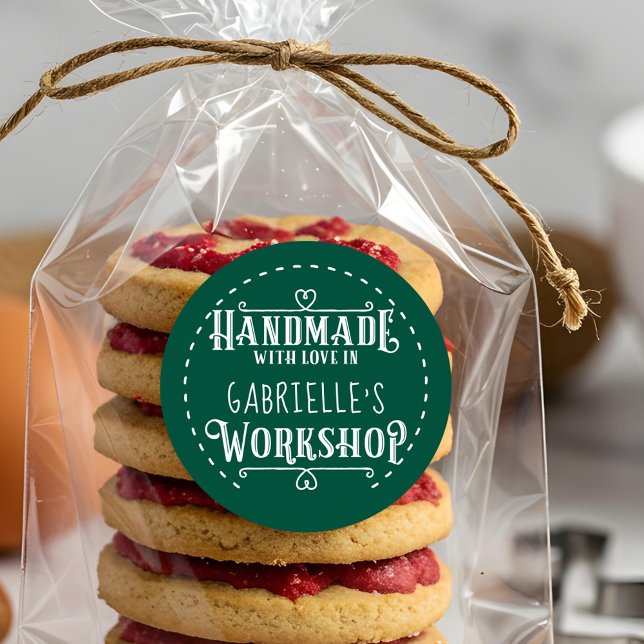 Adesivo Personalizado Verde com Amor no Workshop (Green Personalized Handmade with Love in Workshop Classic Round Sticker)