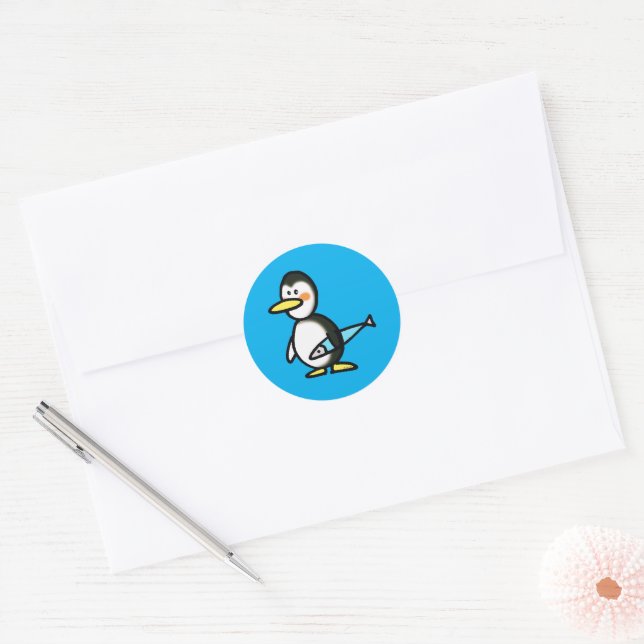 Adesivo Pinguim Fofo Segurando um Peixe Azul (Envelope)