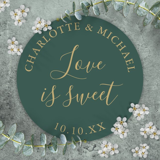 Adesivo Presente de Noiva Verde e Dourado O Amor é Doce  (Green And Gold Love Is Sweet Wedding Favor Classic Round Sticker)