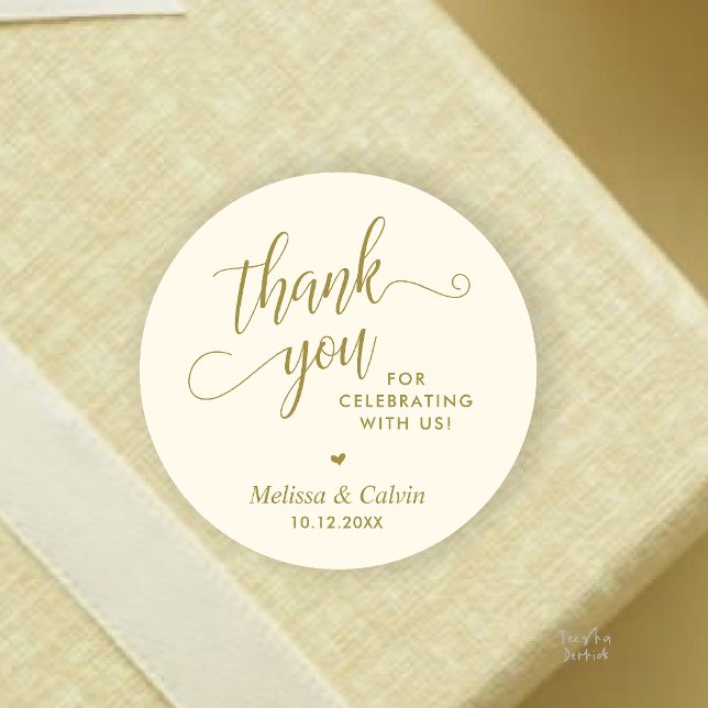 Adesivo Presentes de Agradecimento de Casamento Minimalist (Modern Minimalist Wedding Favor Gifts Thank You Classic Round Sticker in Cream Gold)
