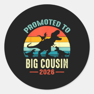 Adesivo Promovido a primo grande 2026 dinossauro t-rex men