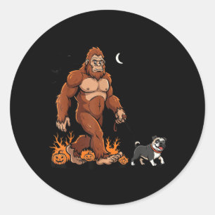 Adesivo Pug andando Bigfoot Halloween Cachorro Sasquatch E