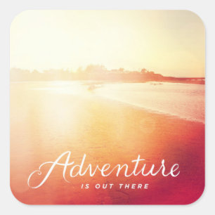 Adesivo Quadrado A aventura está para fora lá