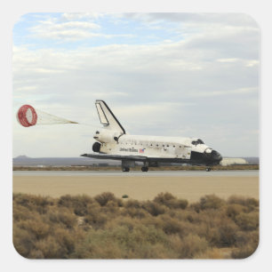 Adesivo Quadrado A descoberta do vaivém espacial distribui sua