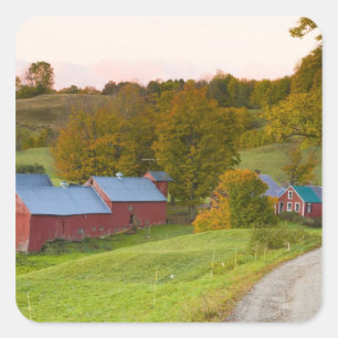 Adesivo Quadrado A Fazenda Jenne em Woodstock, Vermont. Outono.