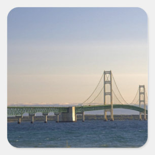 Adesivo Quadrado A ponte Mackinac que abrange o estreito de 3
