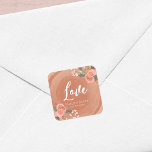 Adesivo Quadrado Amor De Casamento Floral Russo De Madeira Castanha<br><div class="desc">Este adesivo de quadrado de Casamento rústico apresenta uma floral adorável contra um padrão de madeira marrom. Use-o para selar seus envelopes, favorecer bolsas ou decoração. Veja outros itens de casamento rústicos correspondentes, incluindo convites aqui http://www.zazzle.com/collections/brown_wood_rustic_floral_wedding_collection-119146535042869019?rf=238364477188679314 Personalize-o com seus detalhes substituindo o texto do marcador de posição. Para obter mais...</div>