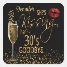 aniversário de 40 anos - Ela está beijando seu ade