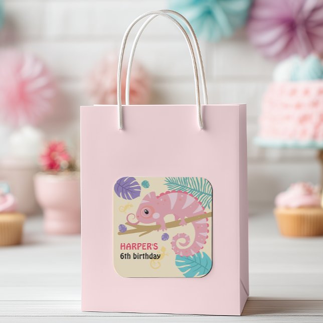 Adesivo Quadrado Aniversário do Réptil da Rapariga do Scales and Ta (You'll be “swamped” for guests with our scales and tails girl's reptile birthday party supplies! )