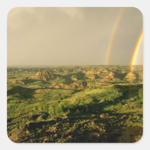 Adesivo Quadrado Arco-Íris Duplo sobre Canyon Pintado em Theodore