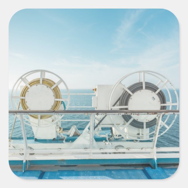 Adesivo Quadrado Arranque De Um Navio De Cruzeiro (Frente)
