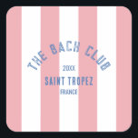 Adesivo Quadrado Bach Club Blue Crest Pink Cabana Stripe<br><div class="desc">As portas copos de papel do Bach Club são perfeitas para o tema do clube de praia. Listras de cabana cor-de-rosa com crista de bares personalizada e distante azul. Personalize com os detalhes da sua solteira... ano, praia e destino. Perfeito para sua solteira de destino ou favores de festa de...</div>