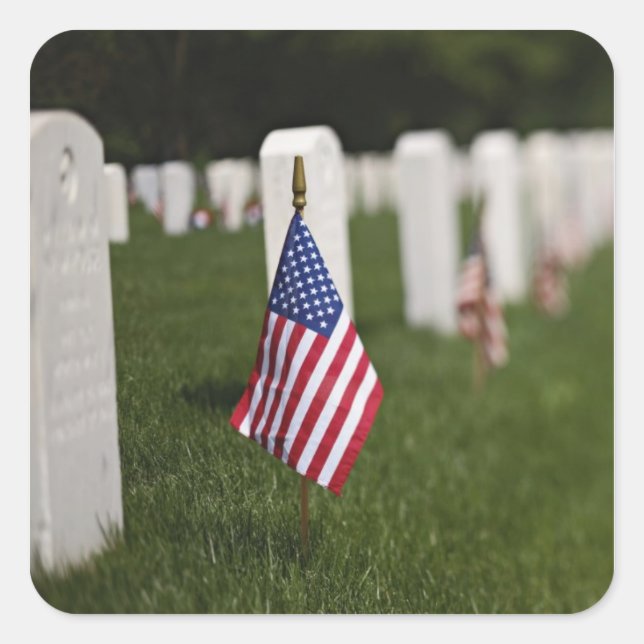 Adesivo Quadrado Bandeiras americanas nos túmulos de Veteranos amer (Frente)