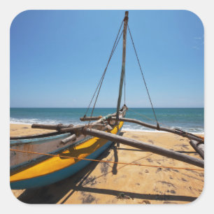 Adesivo Quadrado Barco de pesca amarrado na praia