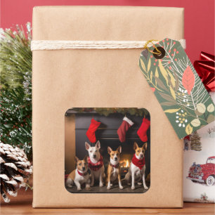 Adesivo Quadrado Basenji em frente à Lareira Natal