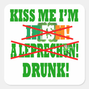 Adesivo Quadrado Beije-me, sou irlandês, um duende, bebado!