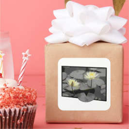 Adesivo Quadrado Bloom além do quadro