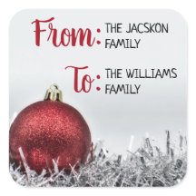 Bola de Natal com relva vermelha