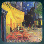 Adesivo Quadrado Café Terrace à noite por Vincent van Gogh<br><div class="desc">Café Terrace, no Place du Forum, de Vincent van Gogh, é uma pintura de paisagens arquitetônicas de apos impressionismo de arte. Uma vista exterior de um restaurante com mesas, cadeiras, garçons e jantar em pessoas. Uma bela noite com estrelas no céu em Arles, França. Sobre o artista: Vincent Willem van...</div>