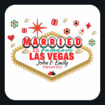 Adesivo Quadrado Casal Casado em Las Vegas Combinando Férias Nevada<br><div class="desc">Este design é especial para casais que se casaram em Las Vegas. Um design em cores vibrantes que se você usar irá receber milhares de elogios. Use-o com seu marido ou esposa e crie momentos inesquecíveis em Las Vegas Nevada</div>