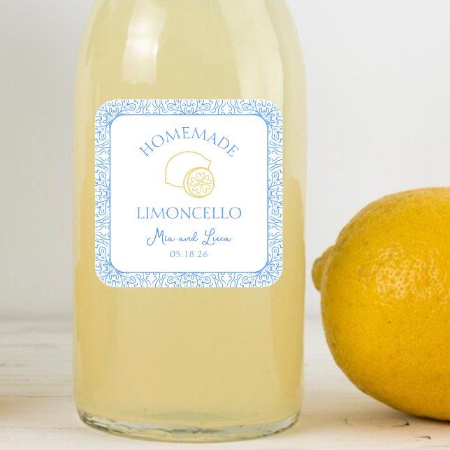 Adesivo Quadrado Casamento de Garrafa Limoncello Personalizado (Elevate your limoncello favors with this chic blue and yellow label, customizable for your big day,)