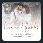 Adesivo Quadrado Casamento de Obrigados e Amor Fotográfico Moderno<br><div class="desc">Foto moderna de amor e Obrigados de casamento. Um roteiro informal em preto para amor e Obrigados e o resto do texto que você pode personalizar facilmente. Substitua a foto de exemplo pelo seu favorito.</div>