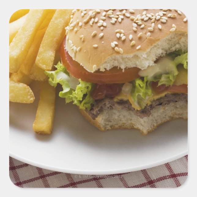 Adesivo Quadrado Cheeseburger, mordidas com batatas fritas (Frente)